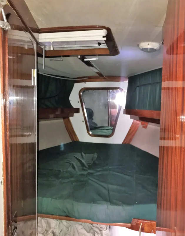 1973 Carter 39 Flush Deck