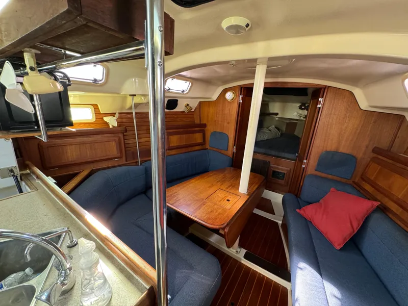 1992 Hunter Legend 35.5