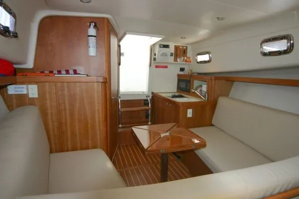 2003 Mainship Mk II Pilot Sedan