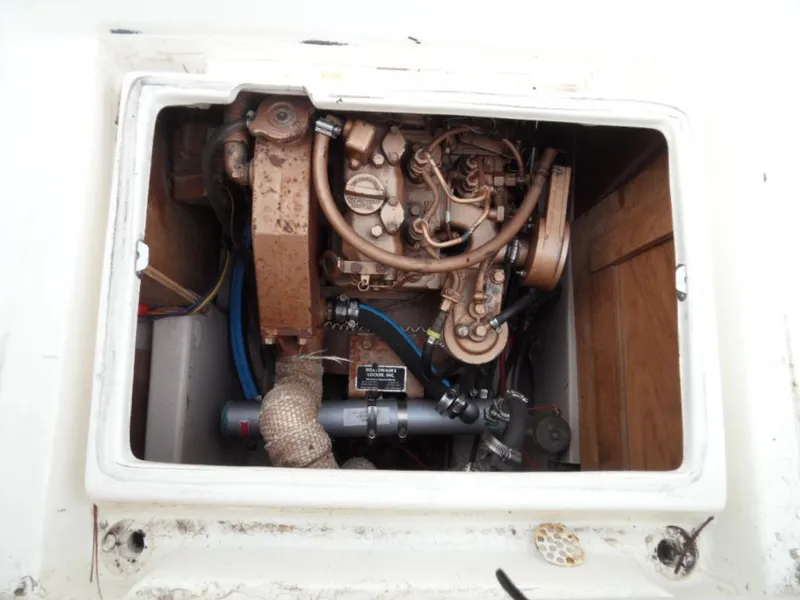 1986 Gulf 27 Pilothouse
