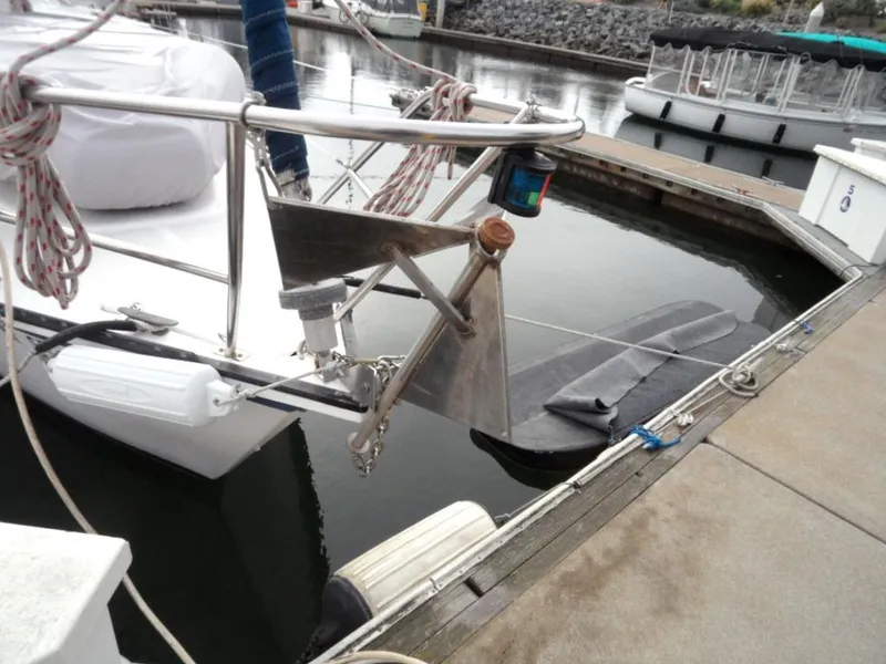 1986 Gulf 27 Pilothouse