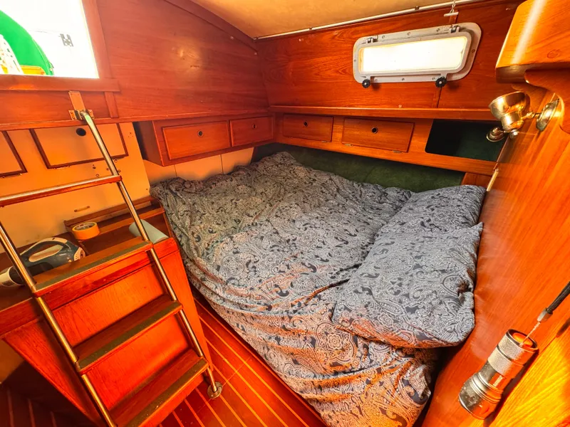 1982 Pearson 424