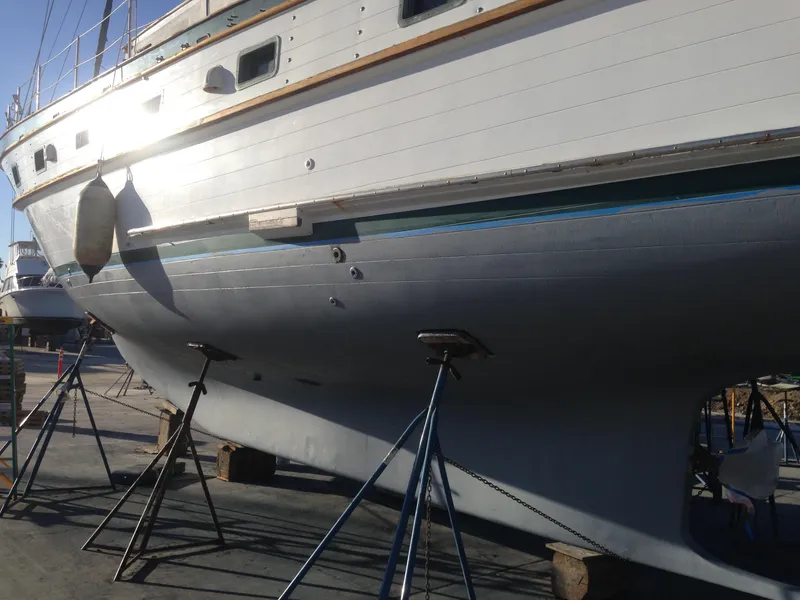 1980 Island Trader 46 LLC Owned