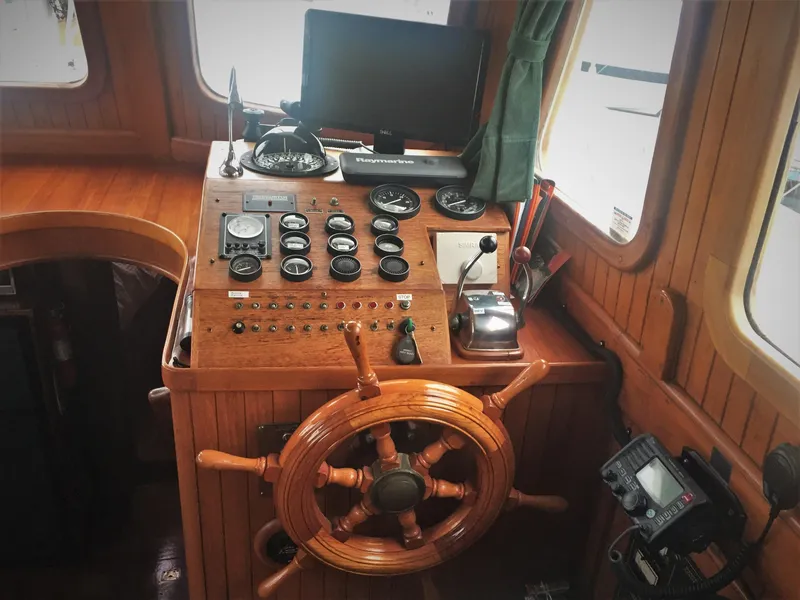 1980 Island Trader 46 LLC Owned