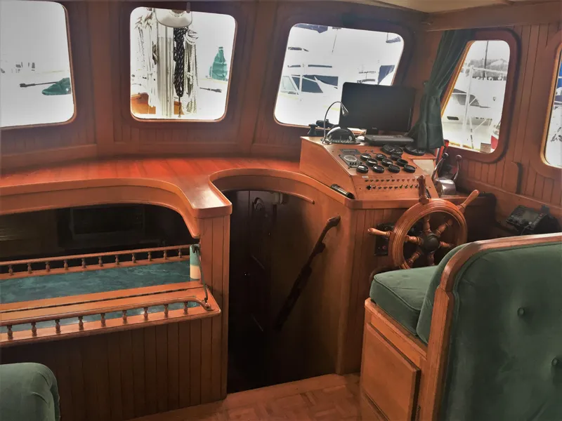 1980 Island Trader 46 LLC Owned