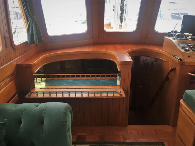 1980 Island Trader 46 LLC Owned