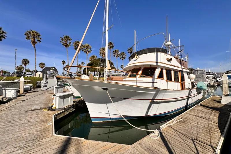 1980 Hershine Trawler