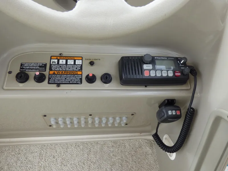 1999 Bayliner 3055 Ciera Sunbridge