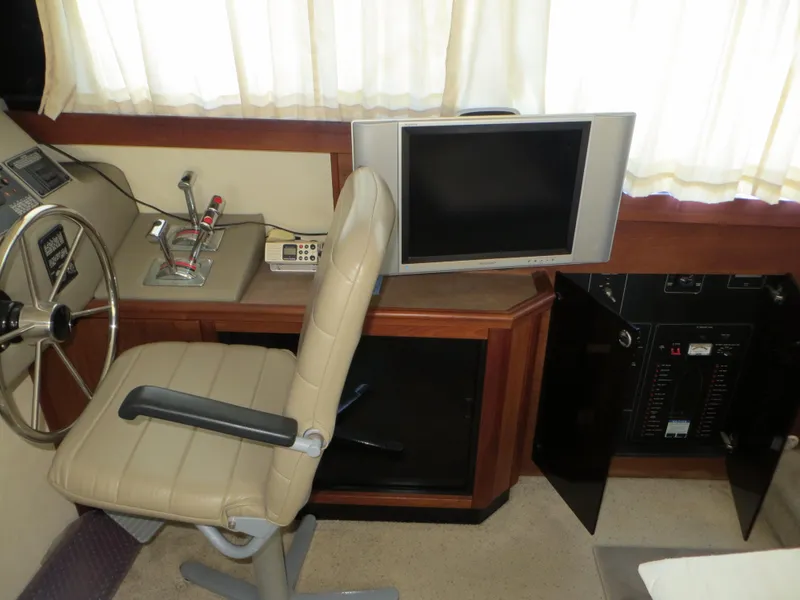 1996 Bayliner 3388 Command Bridge Motoryacht