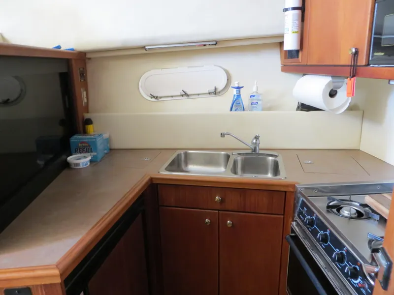 1996 Bayliner 3388 Command Bridge Motoryacht