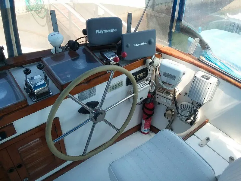 1985 Hershine 41