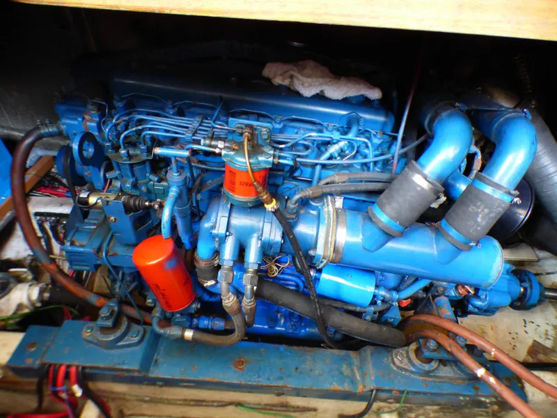 1985 DeFever 40 Offshore Cruiser Flybridge