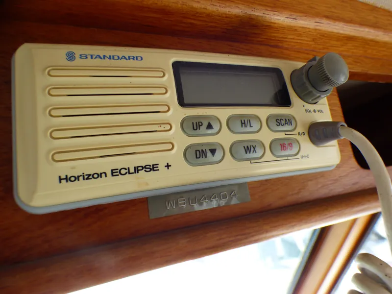 1985 DeFever 40 Offshore Cruiser Flybridge