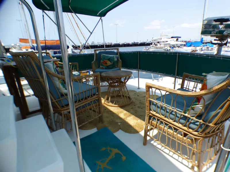 1985 DeFever 40 Offshore Cruiser Flybridge