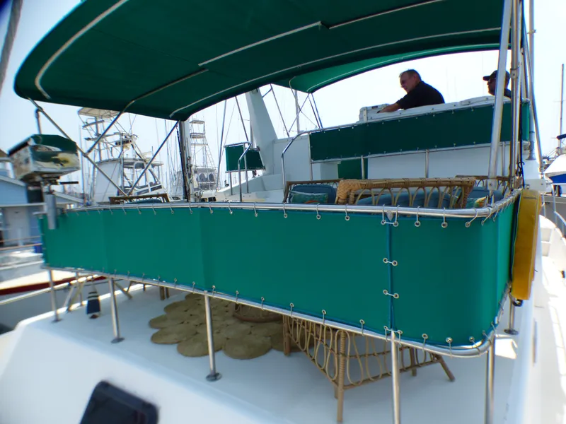 1985 DeFever 40 Offshore Cruiser Flybridge