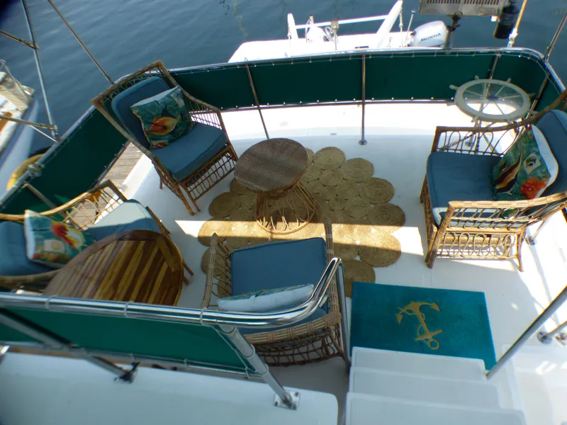 1985 DeFever 40 Offshore Cruiser Flybridge