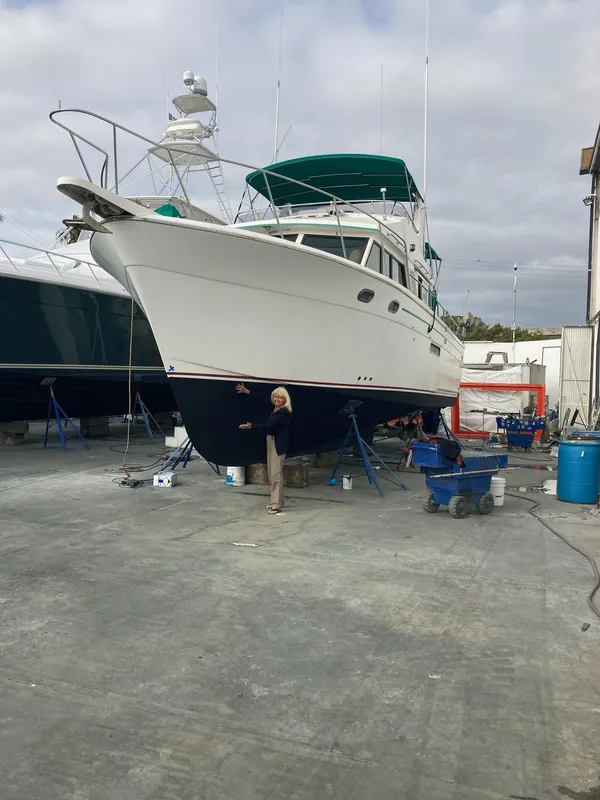 1985 DeFever 40 Offshore Cruiser Flybridge