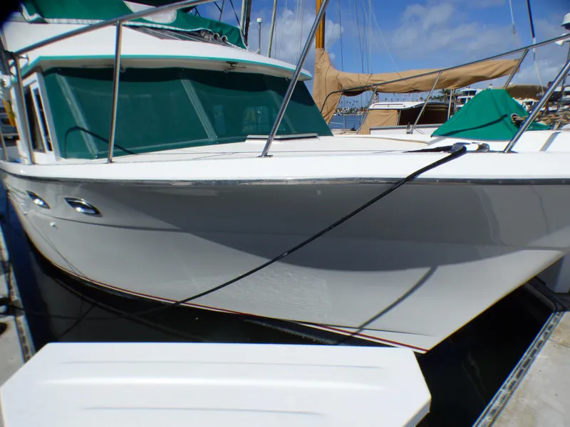 1985 DeFever 40 Offshore Cruiser Flybridge