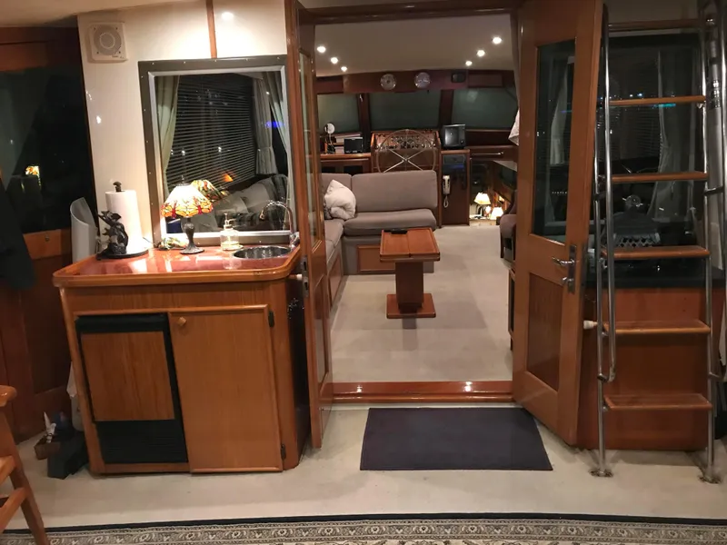 1985 Hatteras Motoryacht