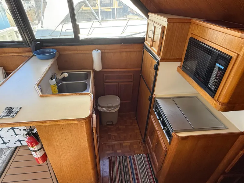 1989 Egg Harbor 41 Convertible