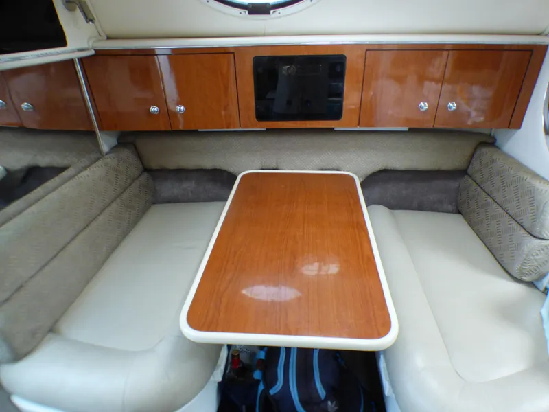 2001 Monterey 302 Cruiser