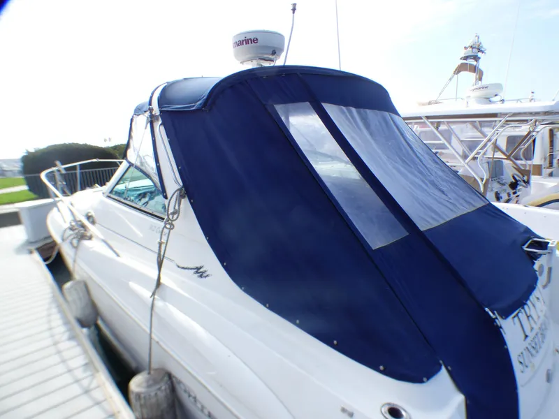 2001 Monterey 302 Cruiser