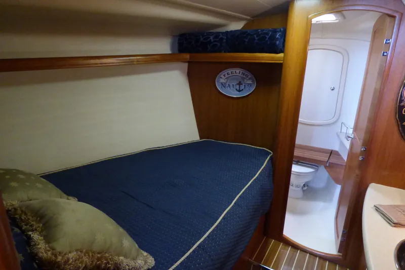2006 Hunter 41 Deck Salon
