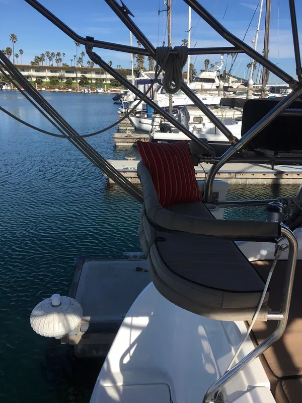 2006 Hunter 41 Deck Salon