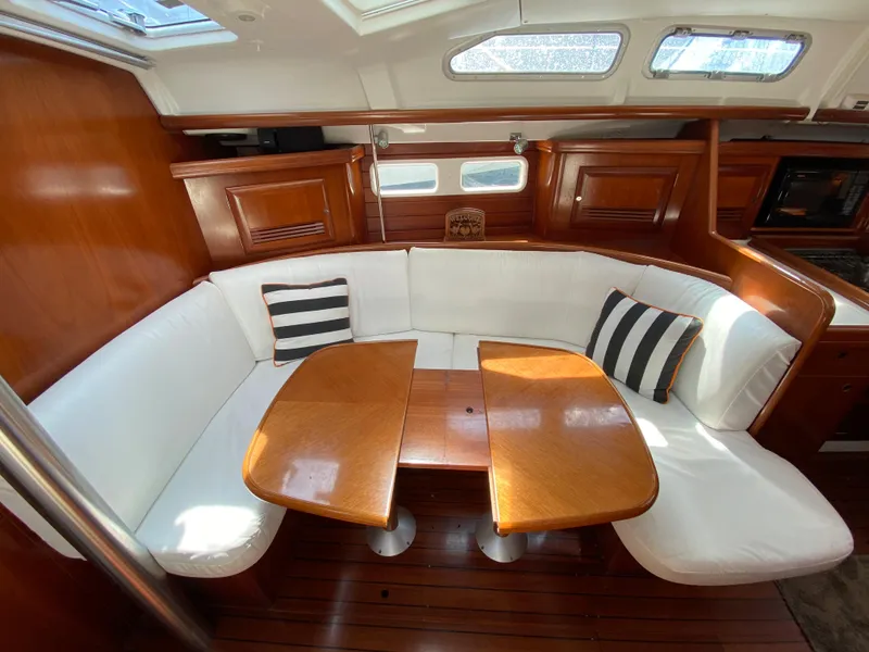 2003 Beneteau 423