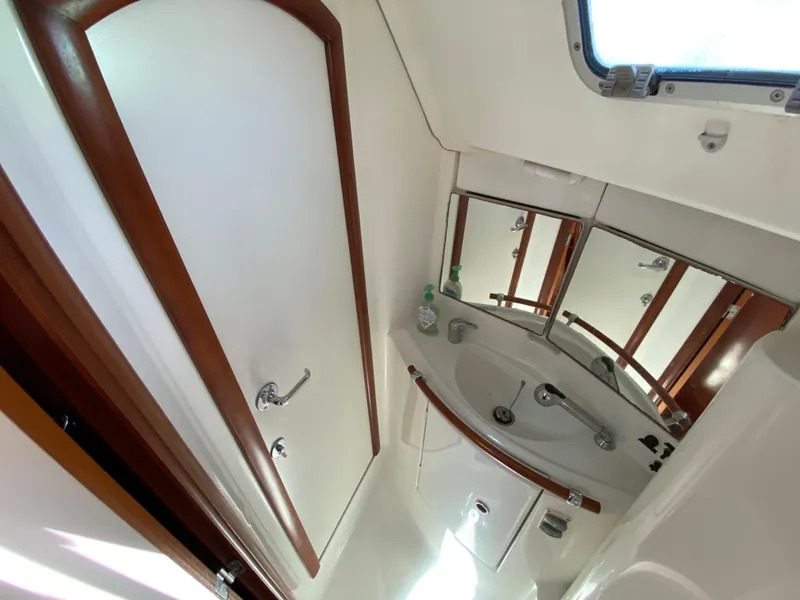 2003 Beneteau 423