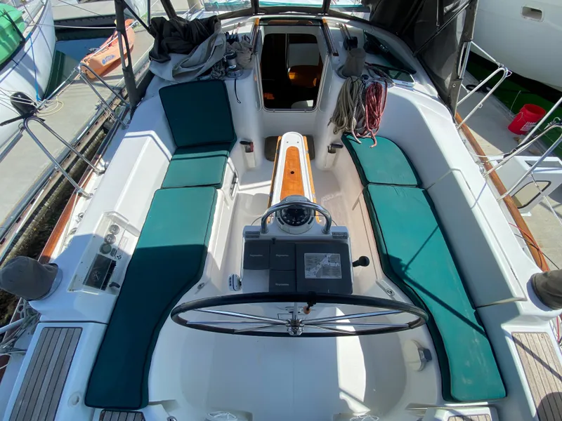 2003 Beneteau 423