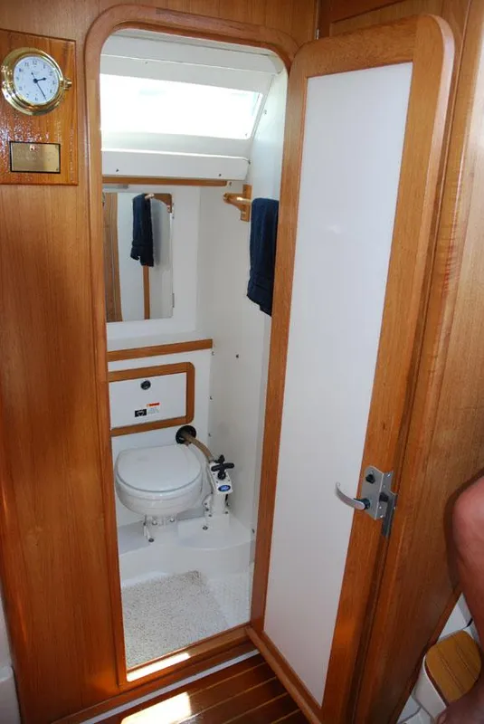 Second Head aft
