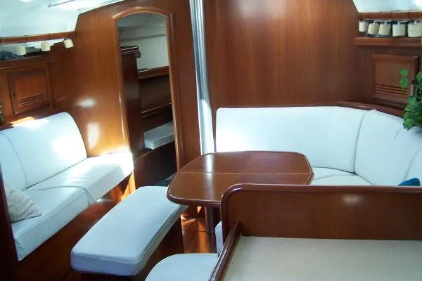 2005 Beneteau 423