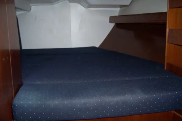 2005 Beneteau 423