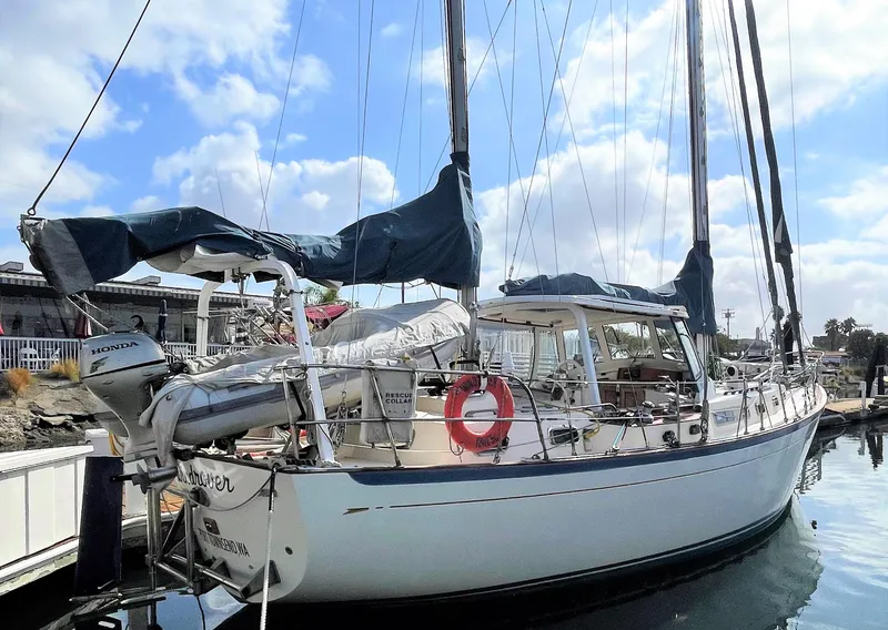 1980 Whitby Yachts 42 Center Cockpit