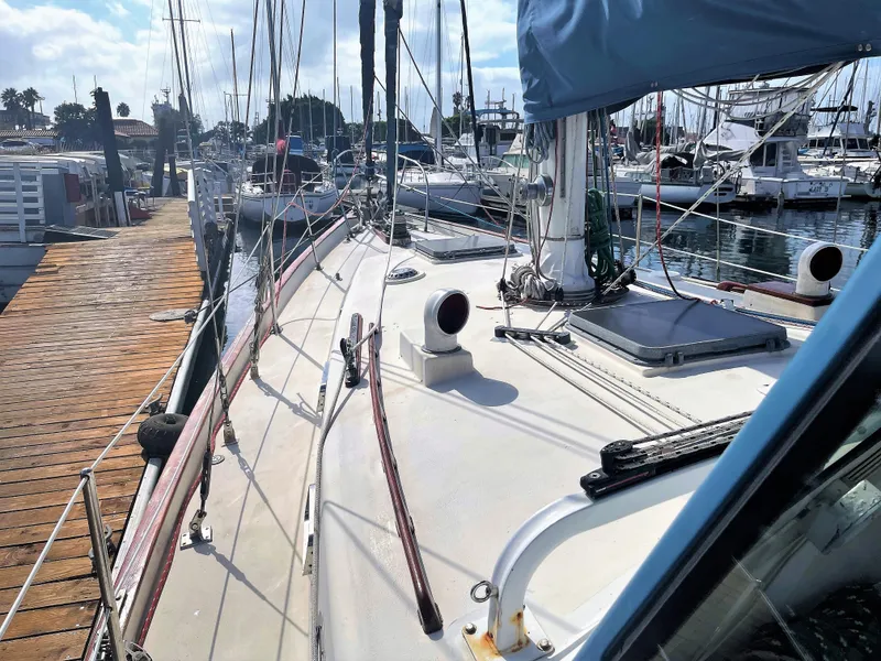 1980 Whitby Yachts 42 Center Cockpit