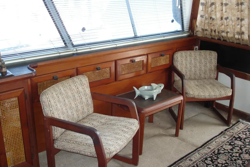 Starboard side Salon