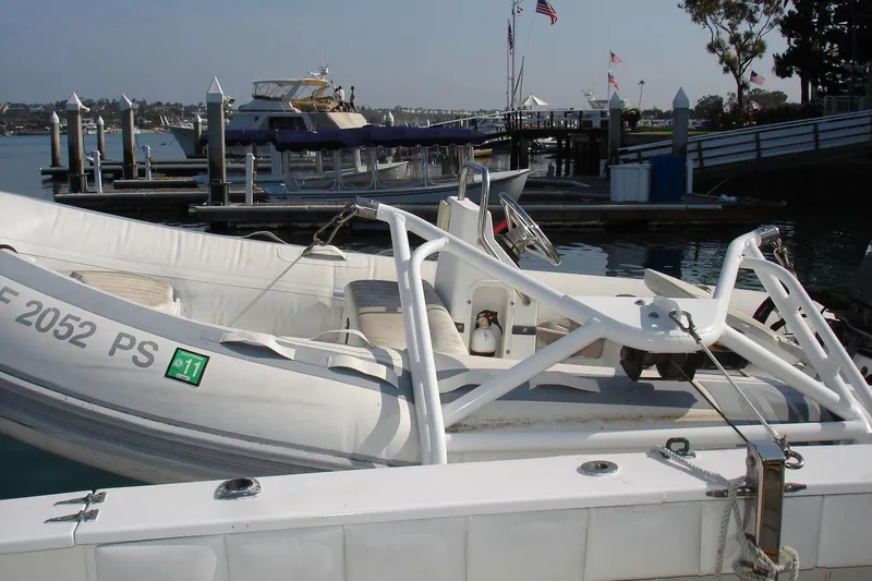 Hardbottom on Davits