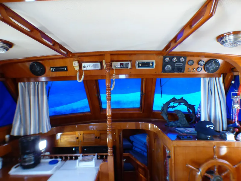 1981 Hershine Trawler