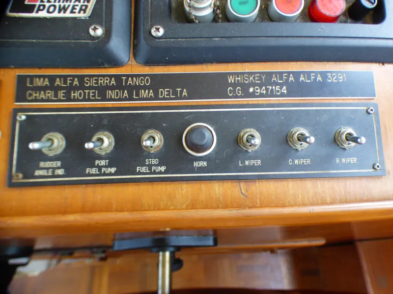 1989 CHB 42