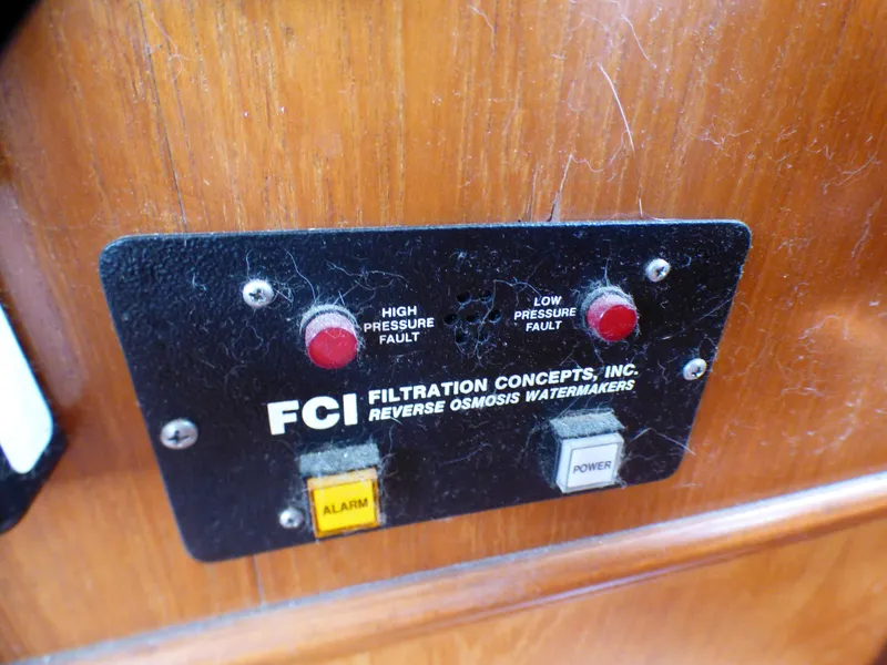 1989 CHB 42