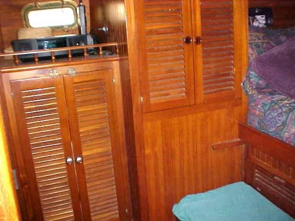 1983 Vagabond Ketch