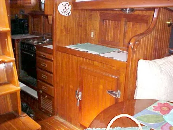 1983 Vagabond Ketch