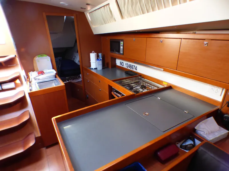 2013 Beneteau 48 Oceanis