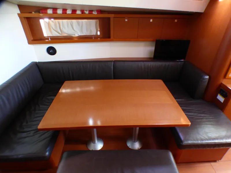 2013 Beneteau 48 Oceanis