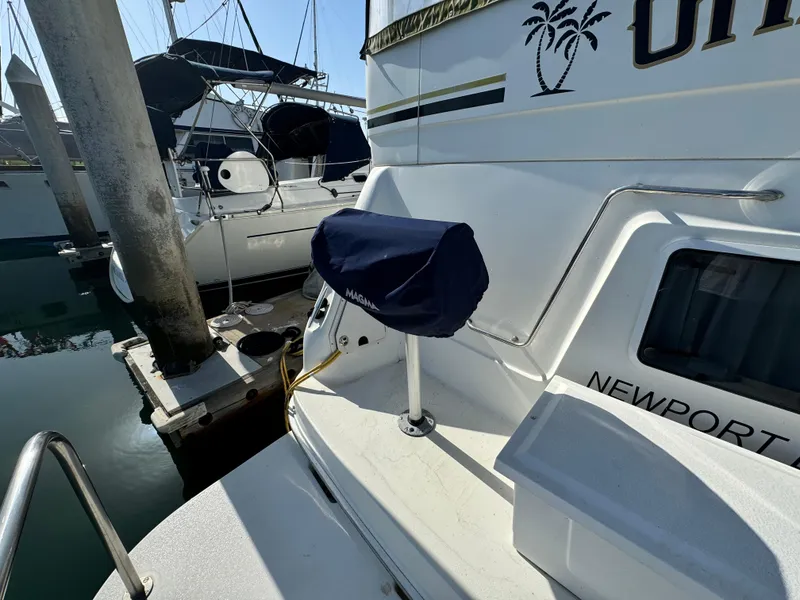 2001 Sea Ray 380 Motor Yacht
