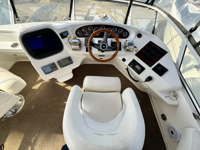 2001 Sea Ray 380 Motor Yacht