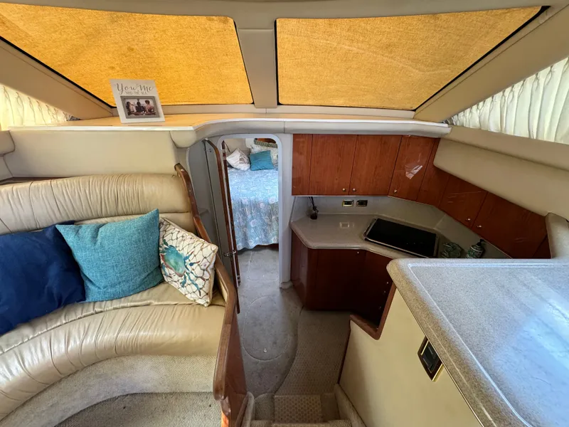 2001 Sea Ray 380 Motor Yacht