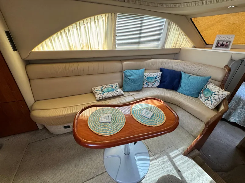 2001 Sea Ray 380 Motor Yacht