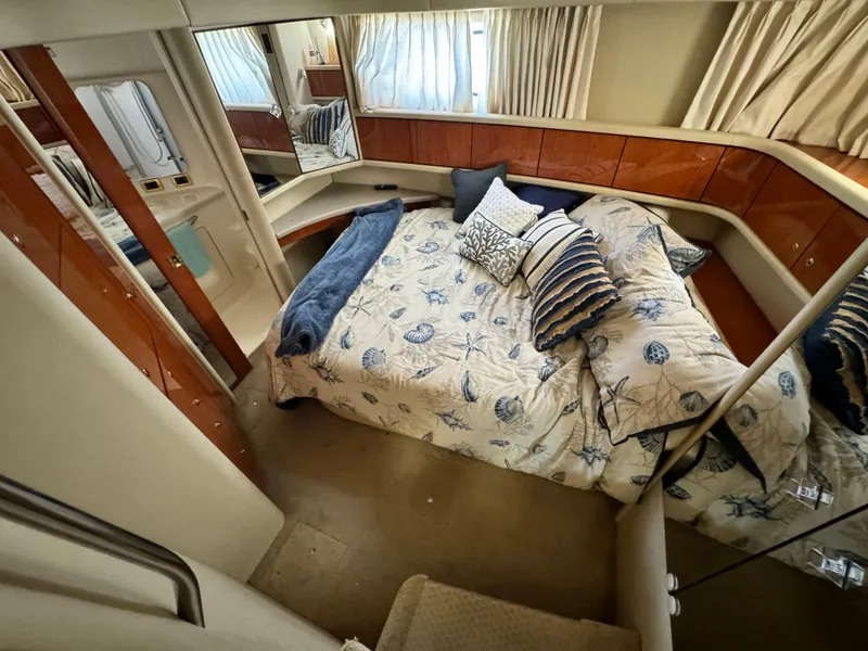 2001 Sea Ray 380 Motor Yacht